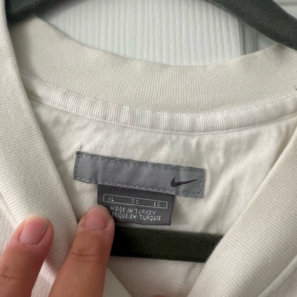 Nike Men's White Crewneck - Picture 3 of 7